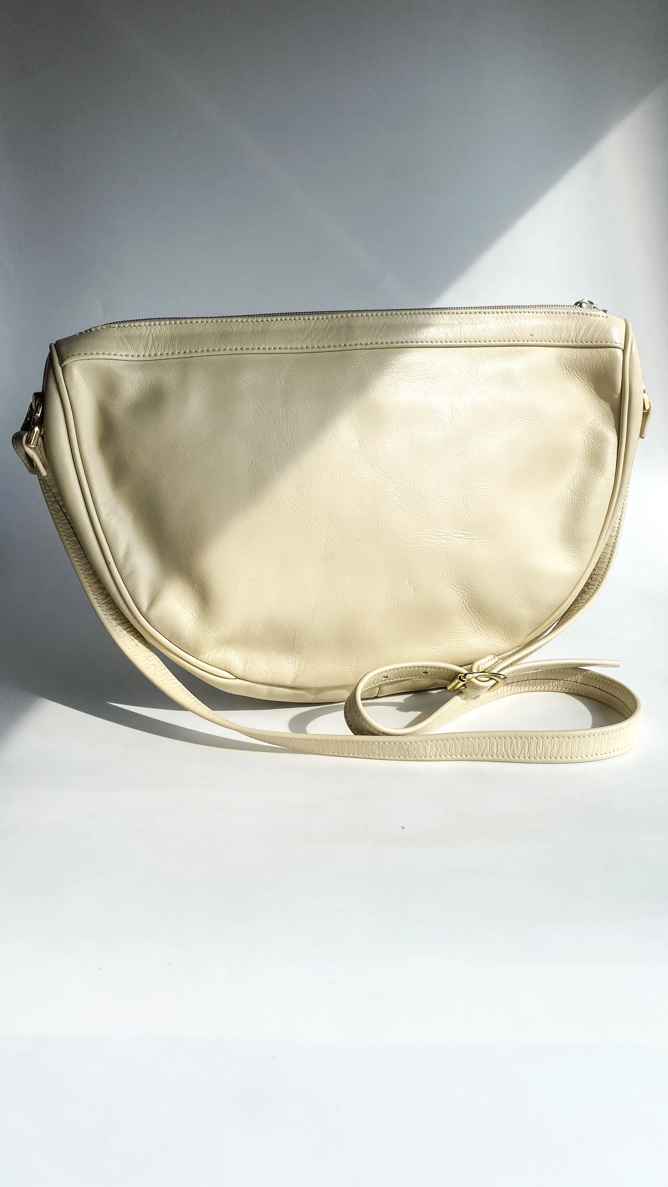 1980s Cream Semi-Circle Shoulder Bag