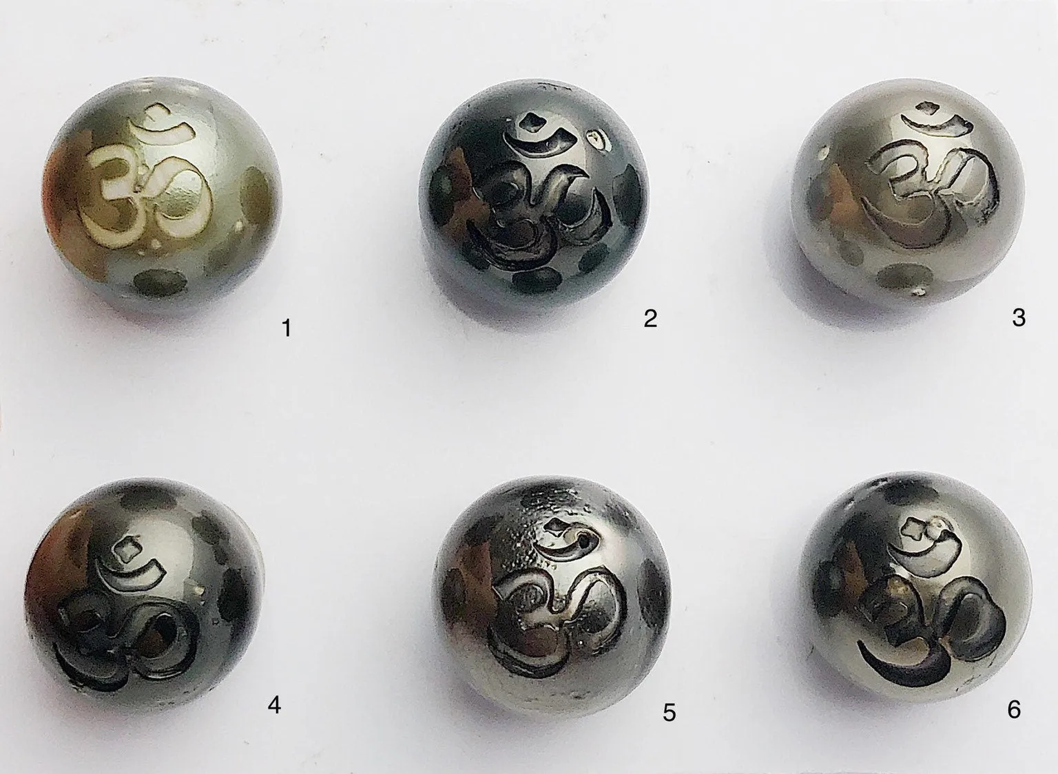 Carved Om Yoga Symbol Tattoo Tahitian Pearl 12-13mm (732)