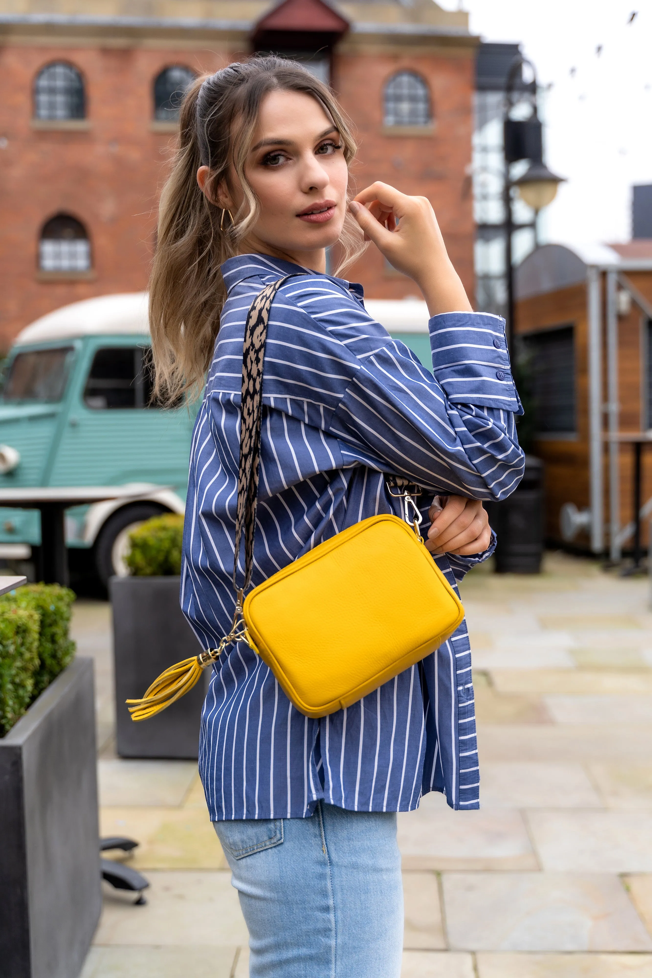 Crossbody Tassel Sunflower Yellow