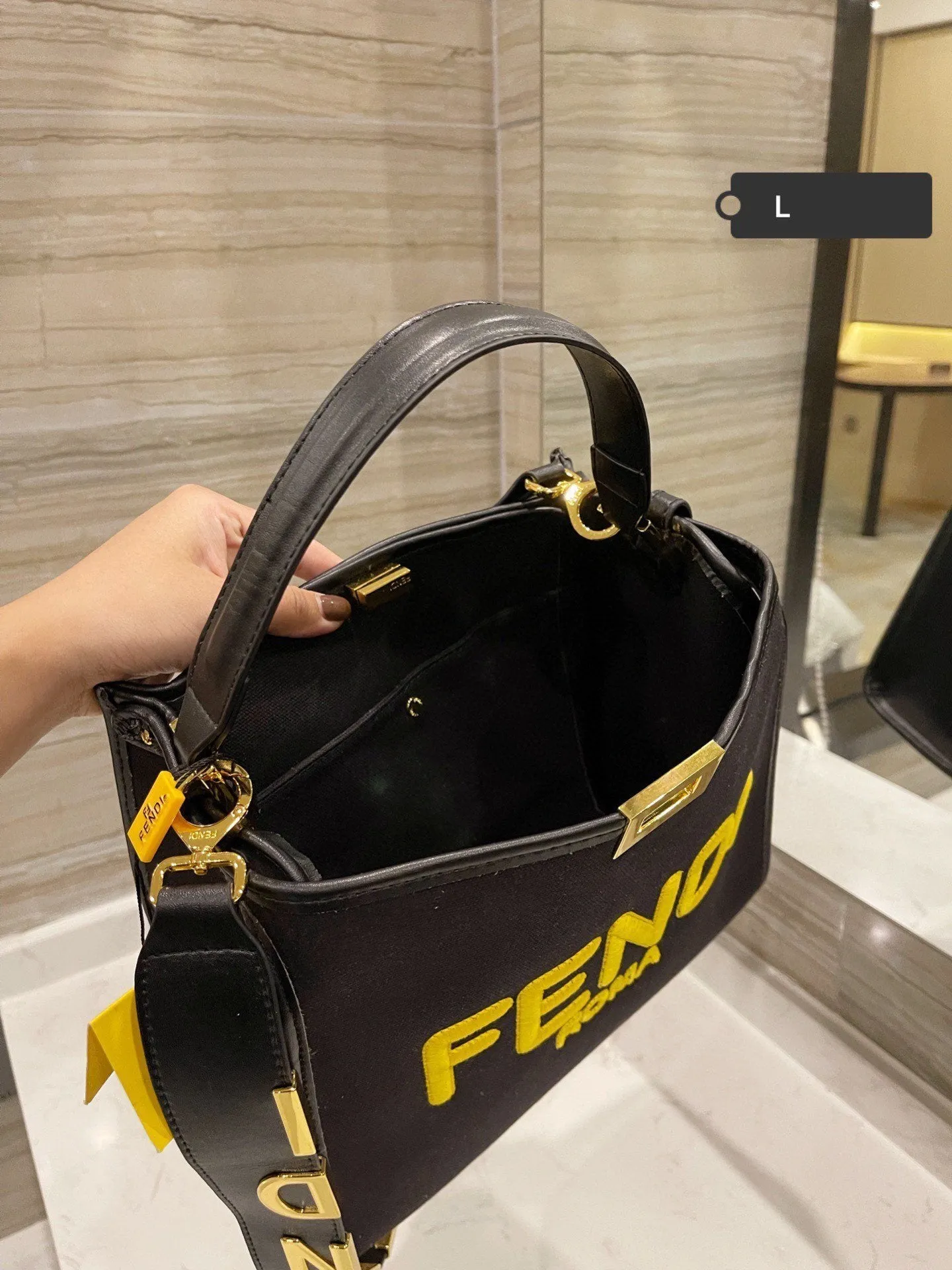 Designer Handbags FD 195