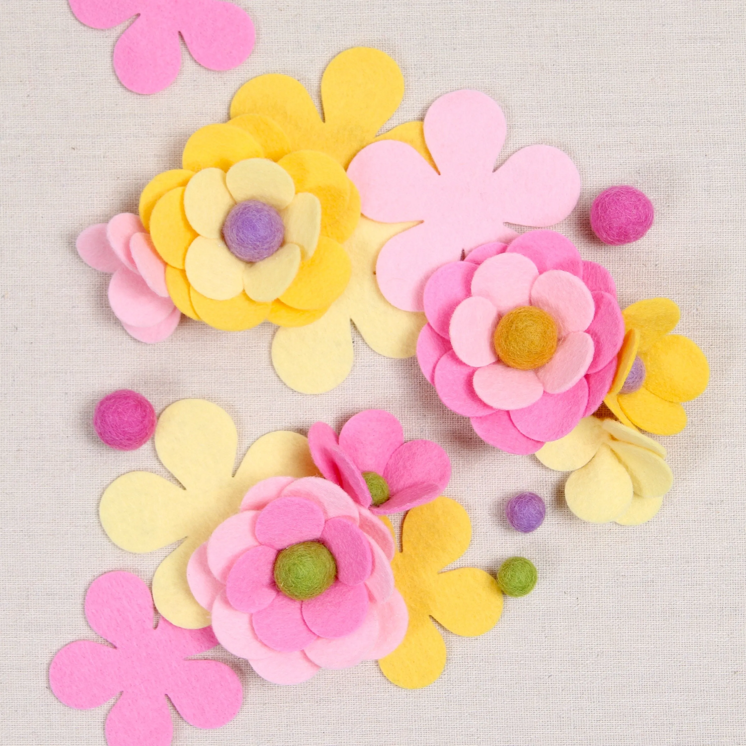 Felt-fetti Classic Blossoms, die cut shapes