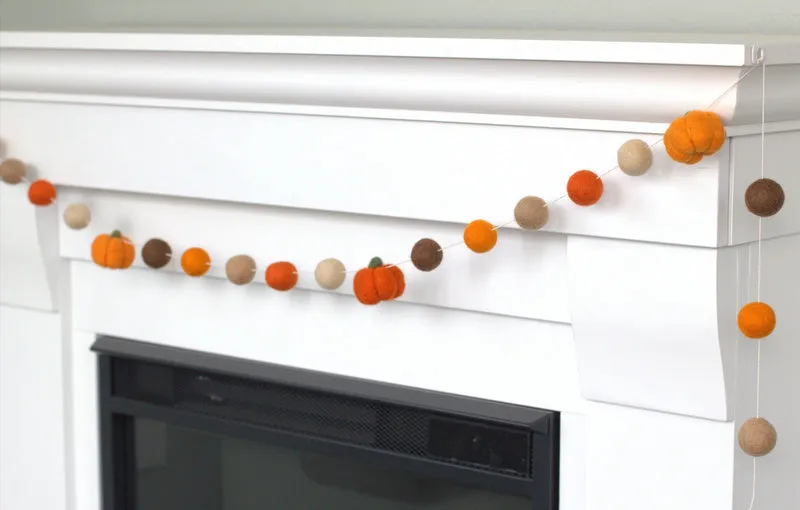 Felt Pumpkin Garland- Orange & Brown