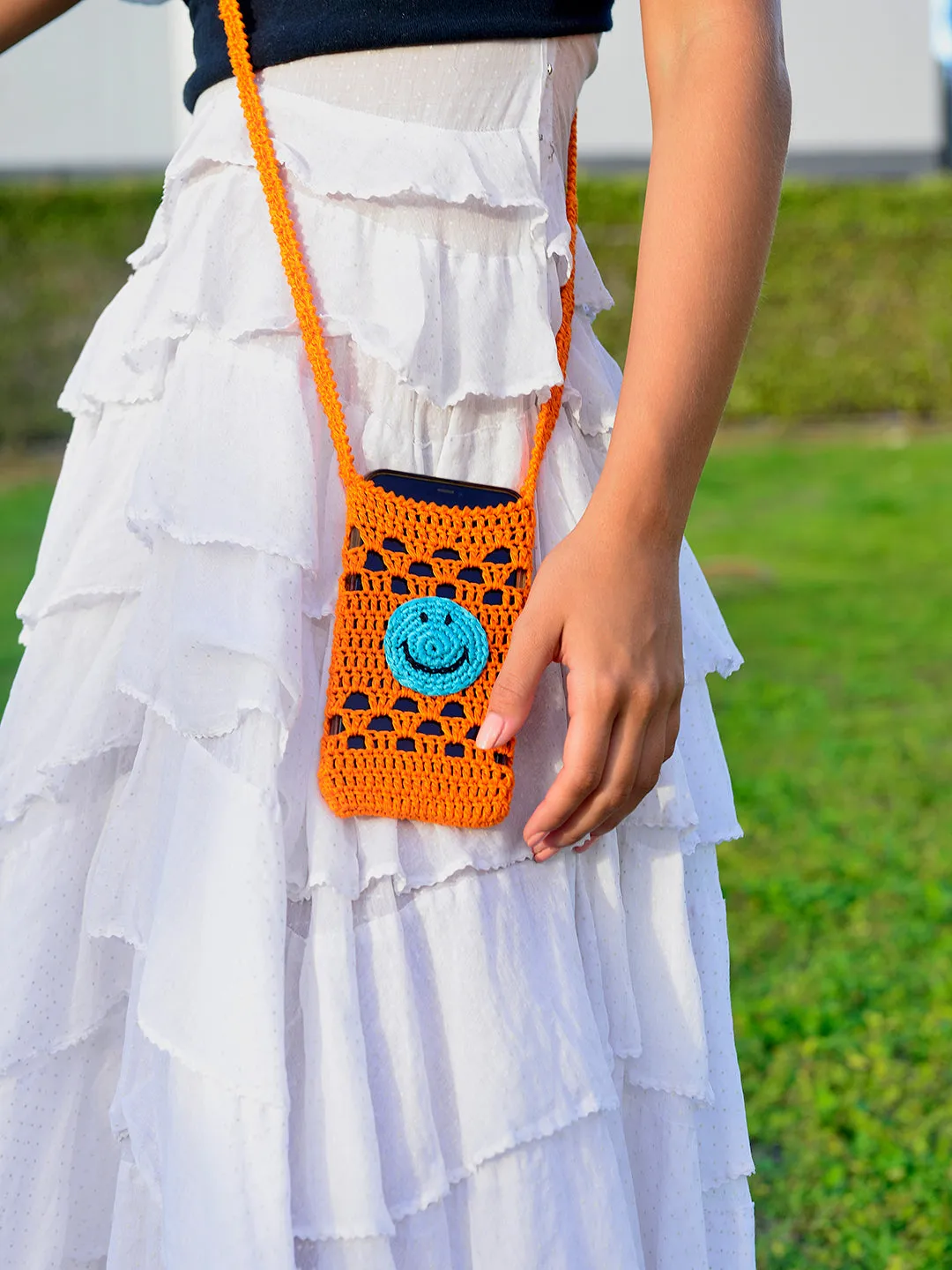 HAPPY CROCHET PHONE POUCH