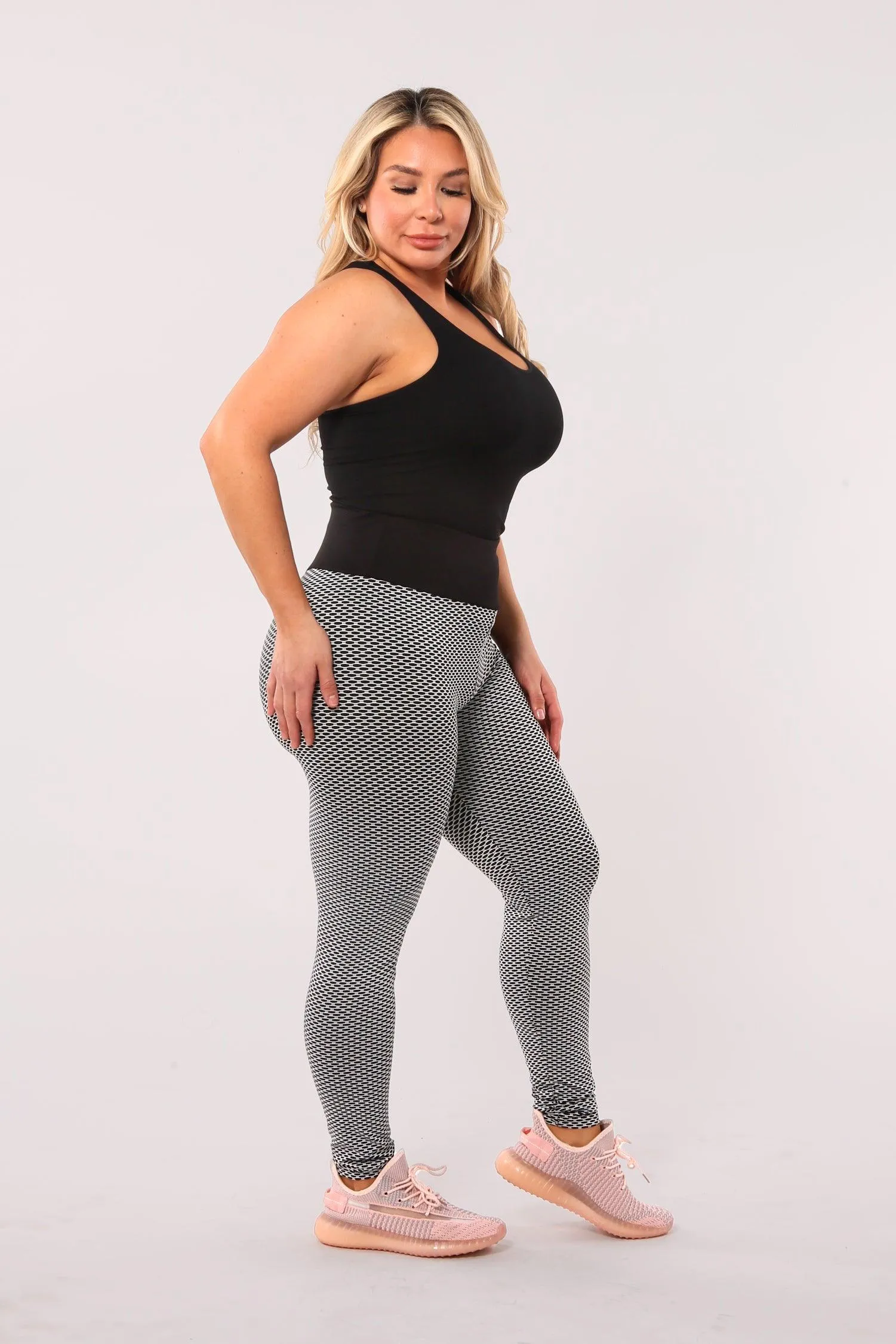 High Waist Two Tone Textured Honeycomb Butt Scrunch Yoga Leggings - Black, White