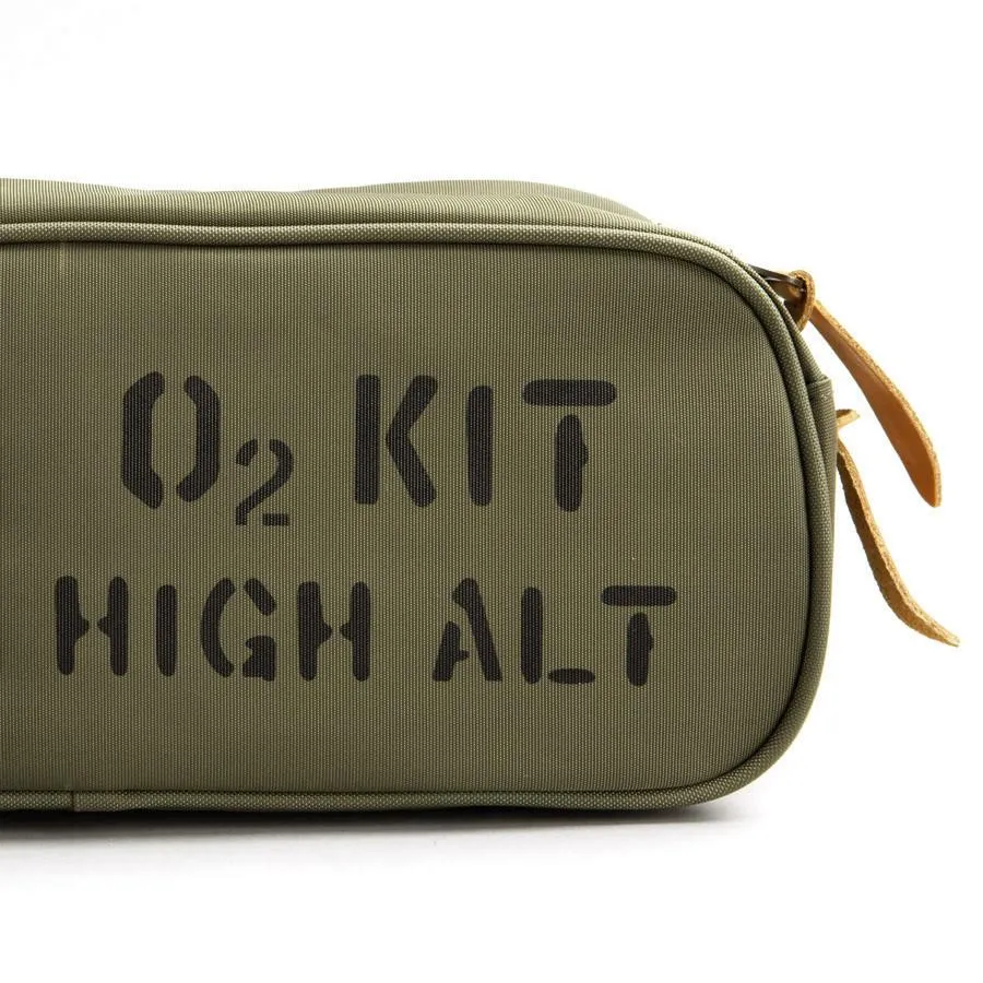 Red Canoe NAA O2 High Altitude Nylon Toiletry Kit