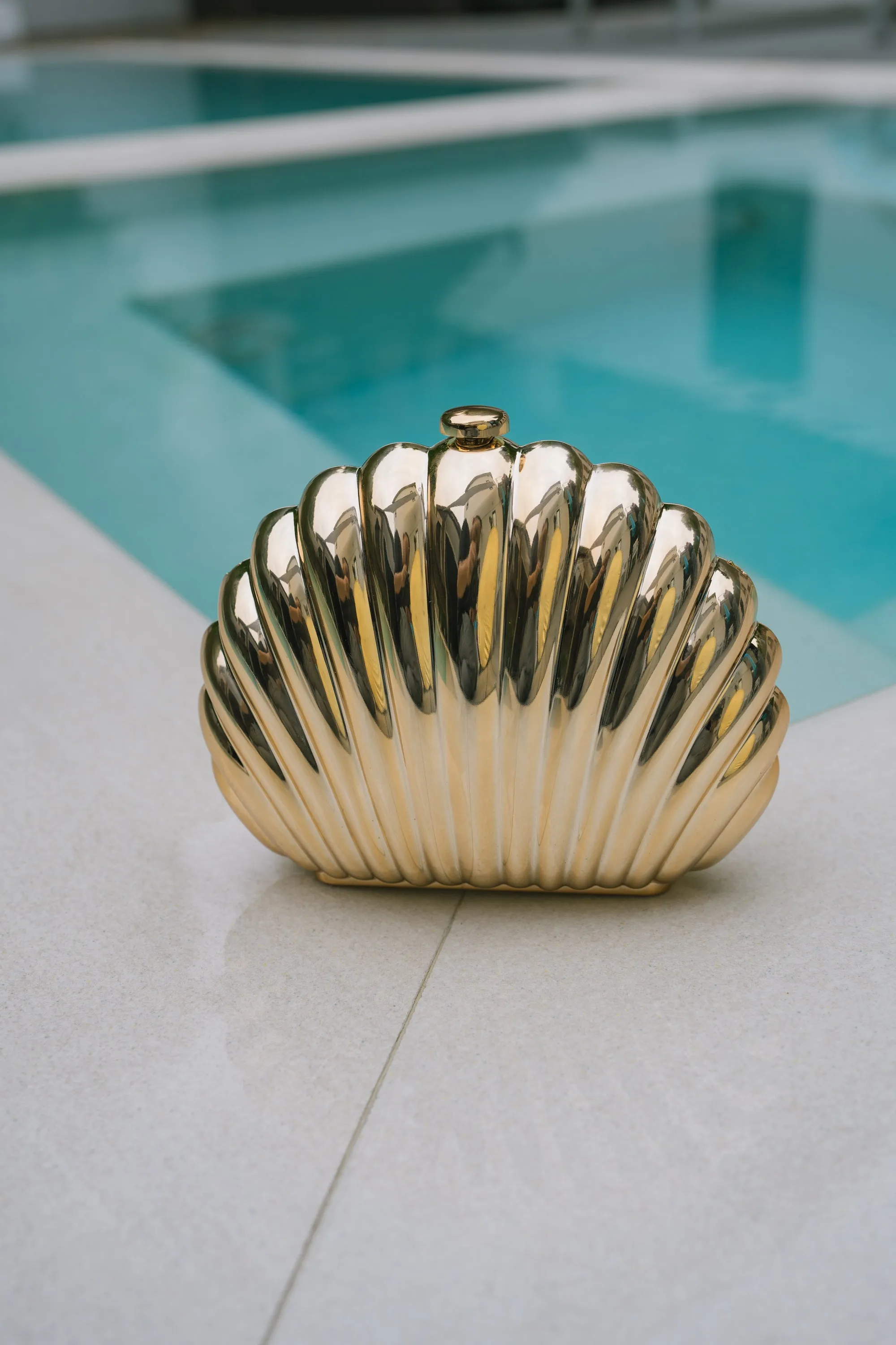 Seashell Purse in Gold