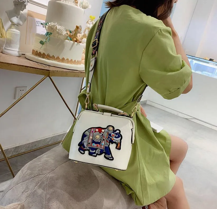 TEEK - Embroidered Elephant Bag