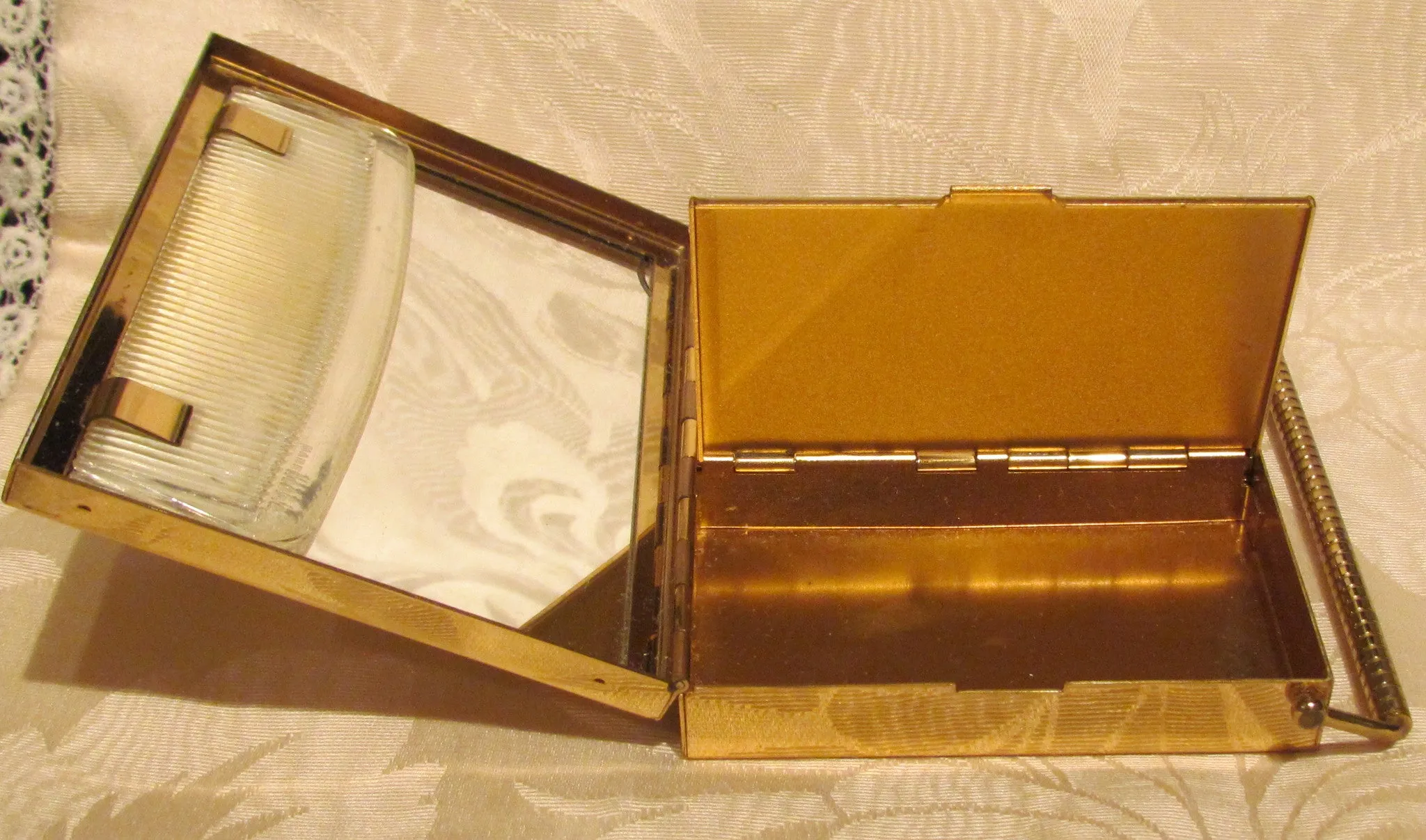 Volupte Compact Purse Art Deco Rhinestone Gold And Moire Unused